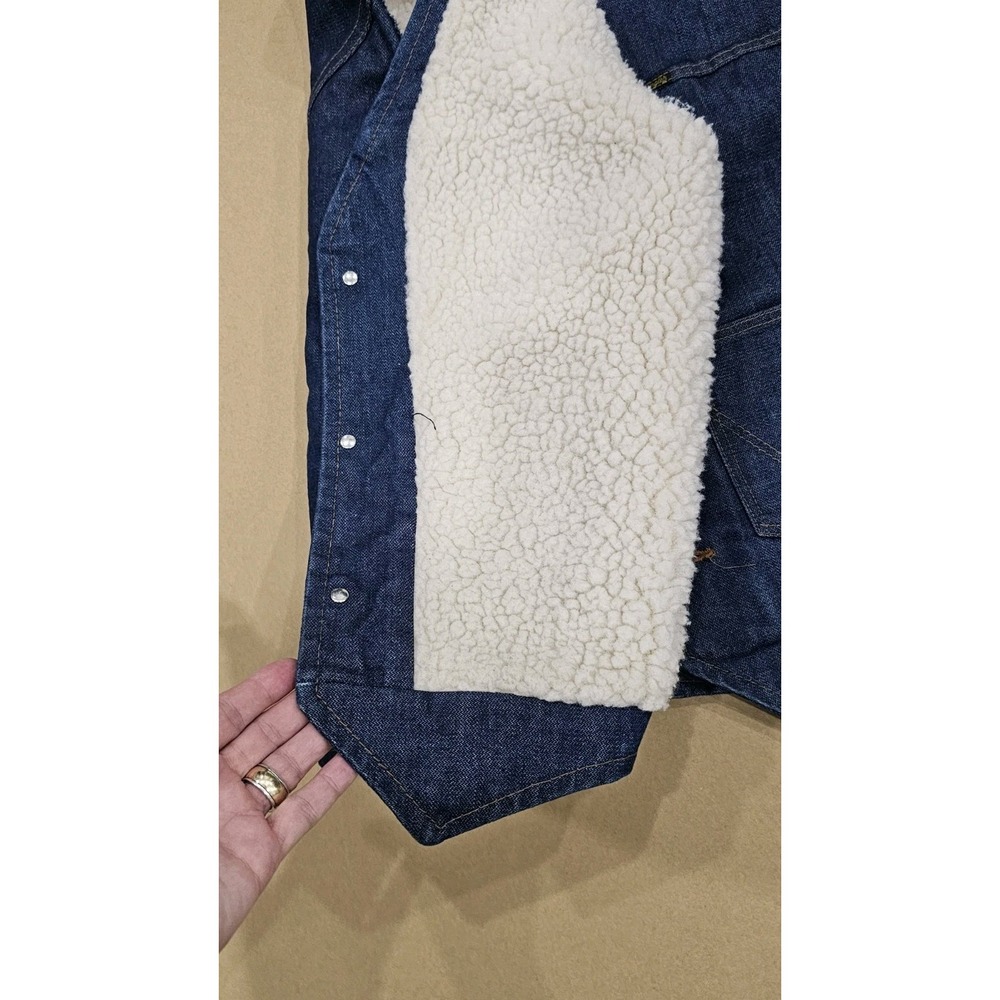Wrangler Denim Vest Men Size XL Blue Sherpa Lined No Fault VL200NV 70s Cowboy - Picture 5 of 12
